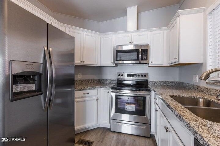 1864 E Augusta Avenue - Photo 6