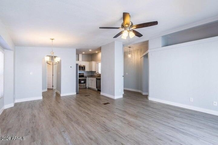 1864 E Augusta Avenue - Photo 0