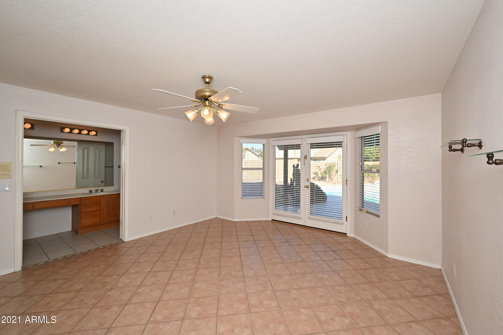 5730 E Gelding Drive - Photo 14