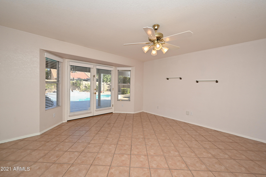 5730 E Gelding Drive - Photo 13