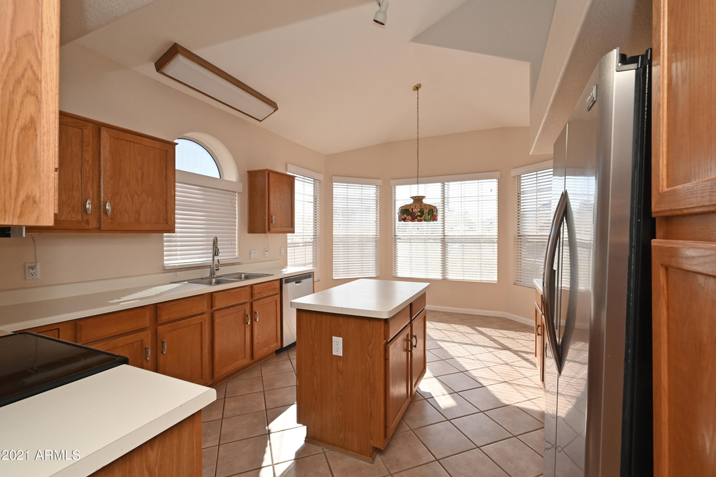 5730 E Gelding Drive - Photo 7
