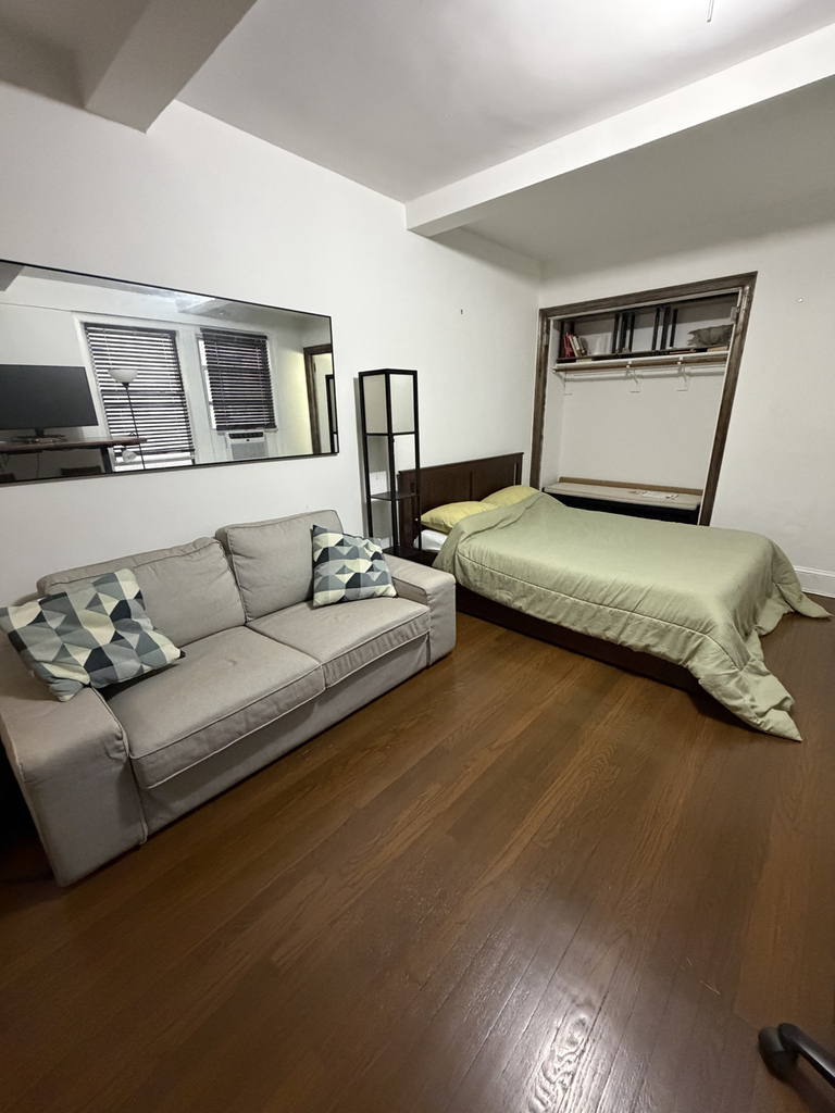 31 East 12th Street - Photo 1