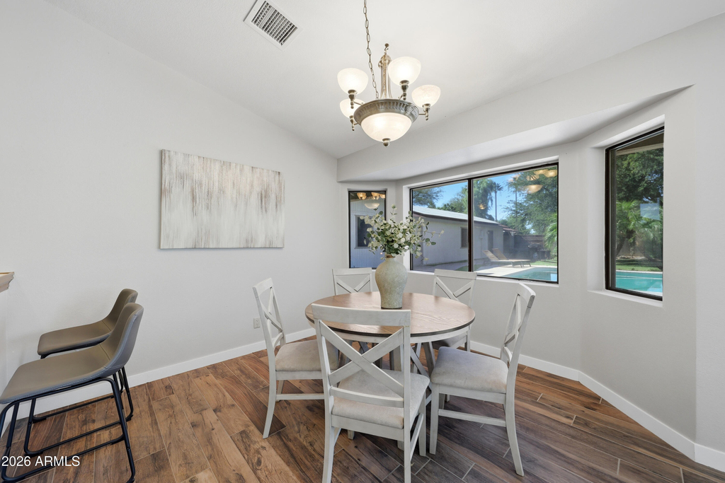 10432 W Avalon Drive - Photo 12