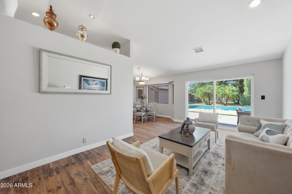 10432 W Avalon Drive - Photo 14