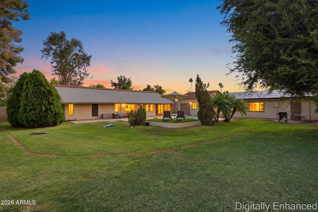 10432 W Avalon Drive - Photo 5