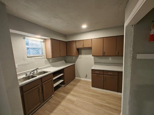 811 N Spears Street - Photo 2