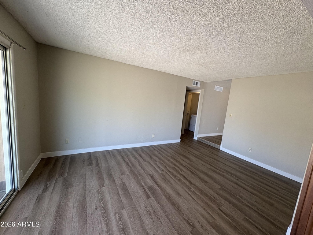 6627 S 44th Street - Photo 6