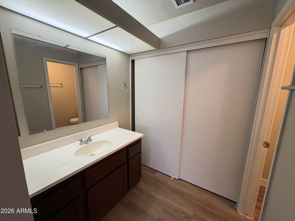 6627 S 44th Street - Photo 9