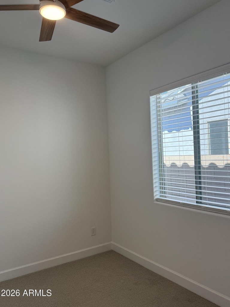 2933 E Mission Lane - Photo 36