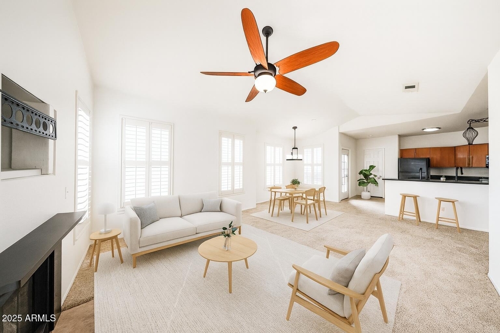 14250 W Wigwam Boulevard - Photo 7