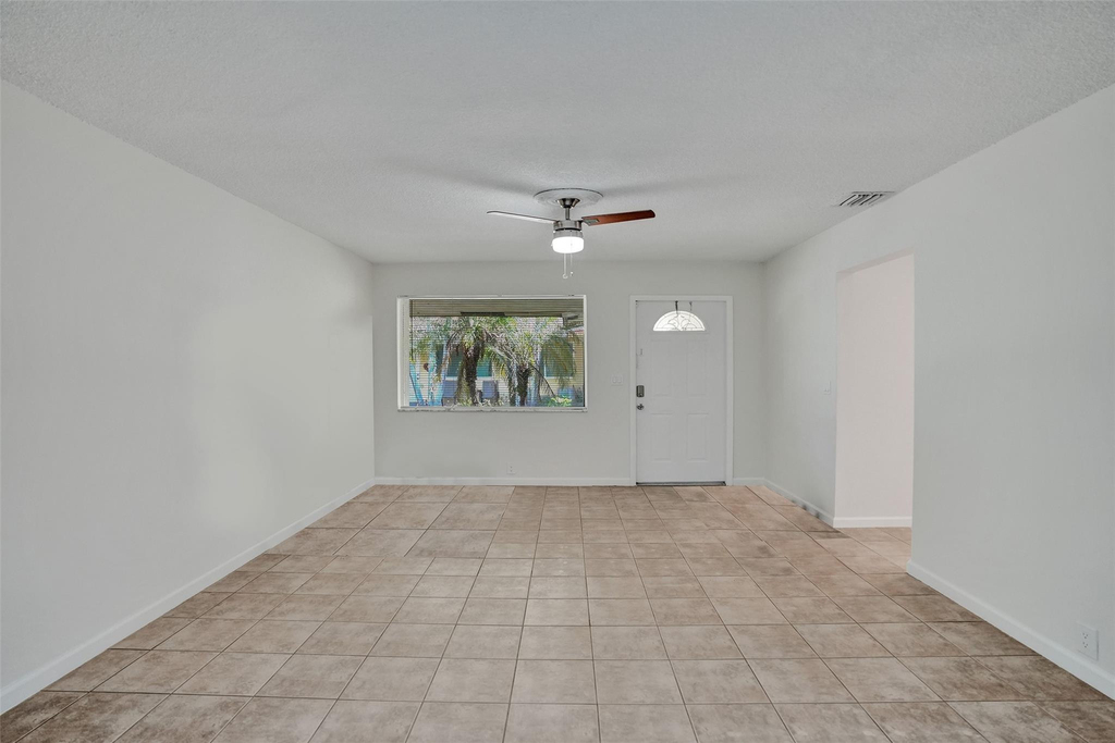 4240 Nw 21st Avenue - Photo 2