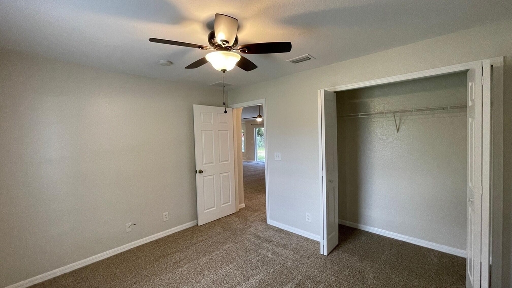 517 Sw Paar Drive - Photo 12