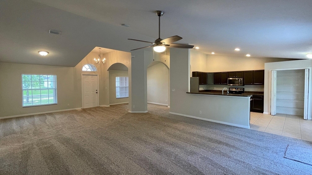 517 Sw Paar Drive - Photo 8
