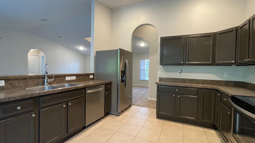 517 Sw Paar Drive - Photo 3