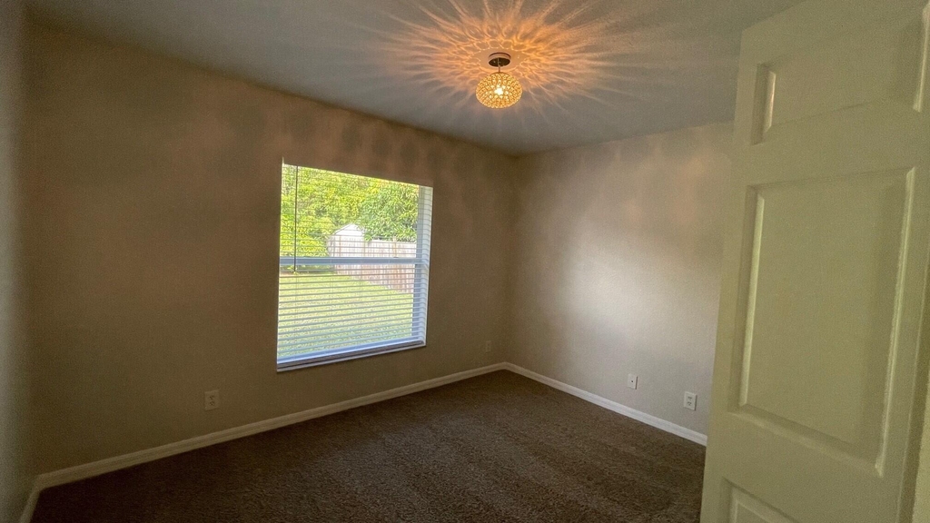 517 Sw Paar Drive - Photo 14
