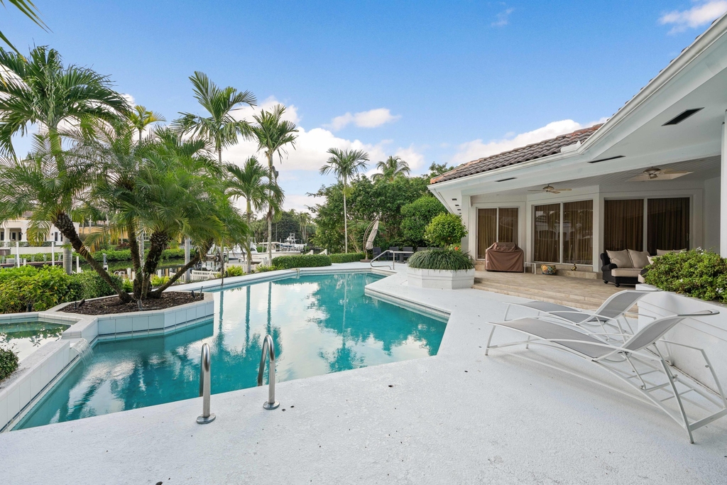 351 Eagle Drive - Photo 3