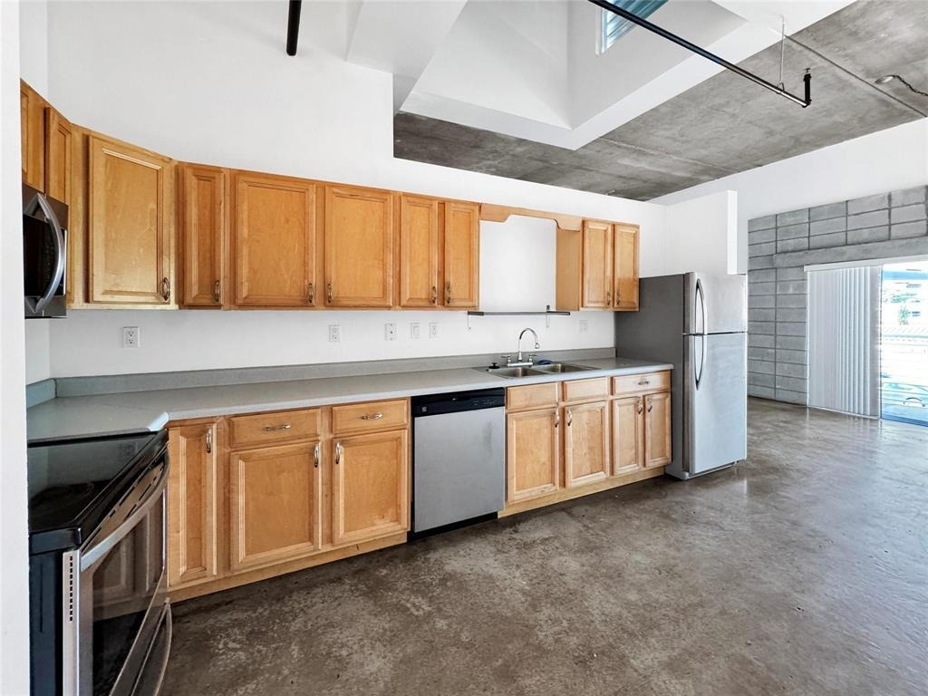 200 E Dania Beach Boulevard - Photo 1