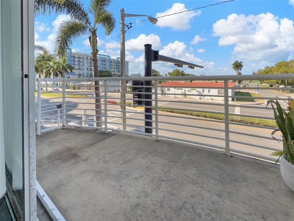 200 E Dania Beach Boulevard - Photo 8