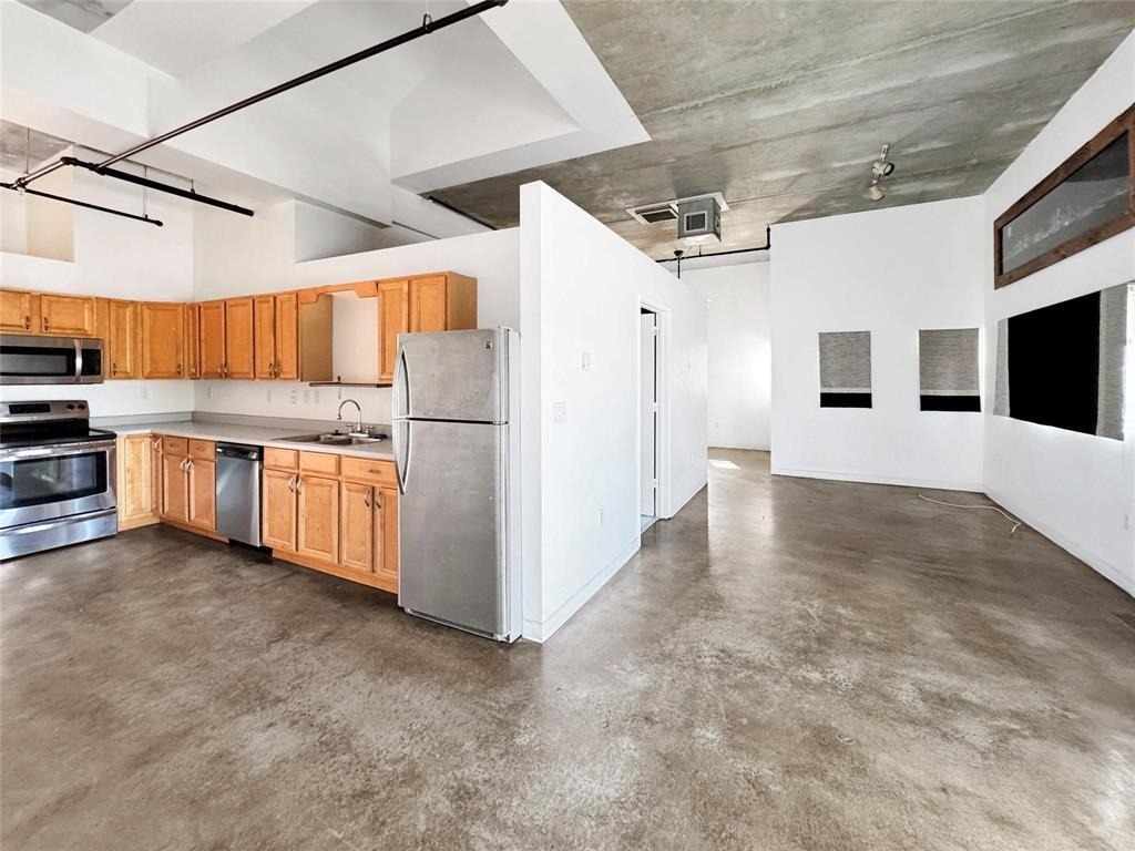 200 E Dania Beach Boulevard - Photo 2