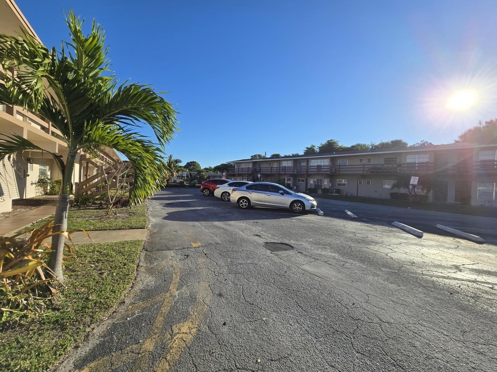 3030 Nw 43rd Terrace - Photo 10