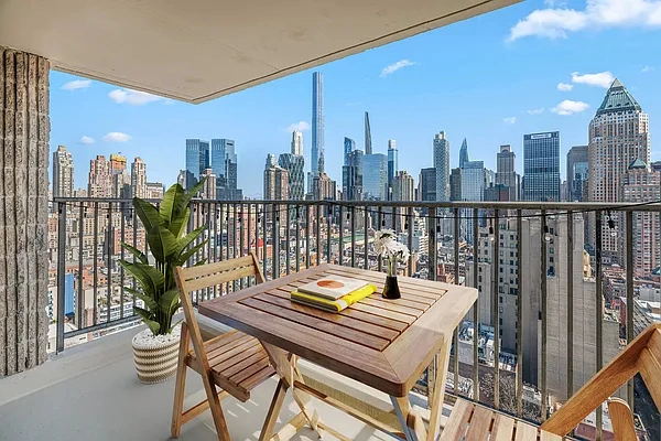 West 51st Street - Photo 2