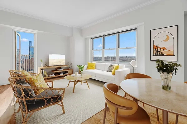 West 51st Street - Photo 1