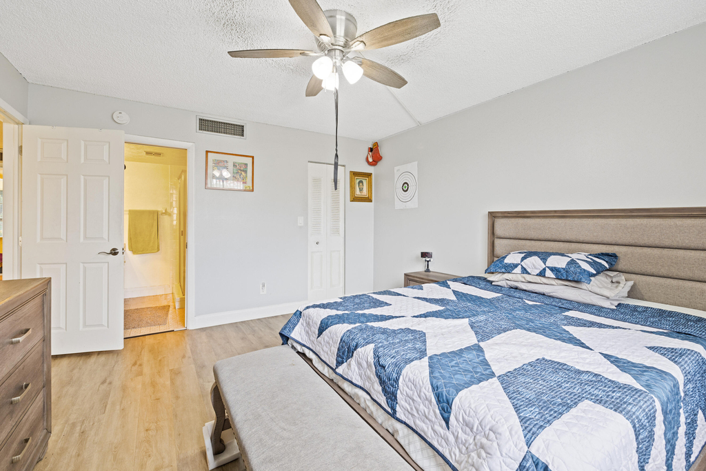 6300 Nw 62nd Street - Photo 15