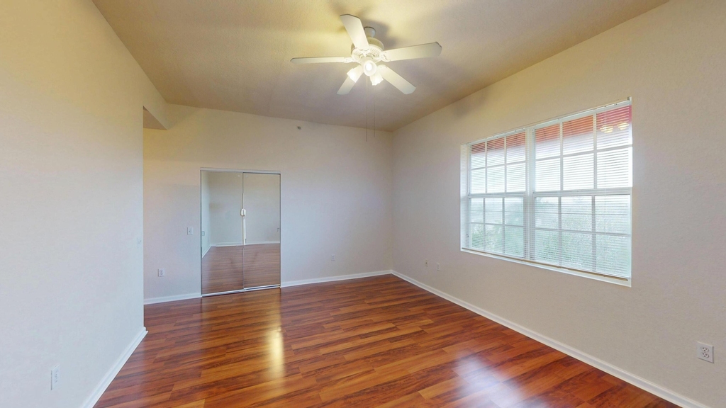 1610 Presidential Way - Photo 14