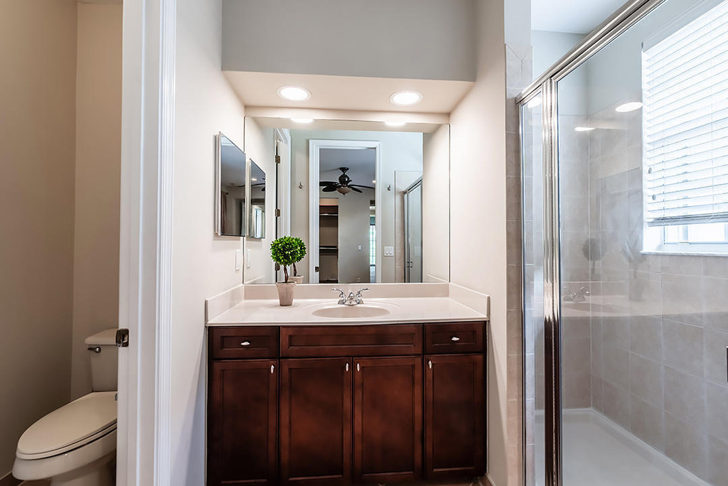 2502 Nw 4th Street - Photo 2