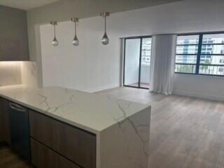2780 Ne 183rd Street - Photo 5
