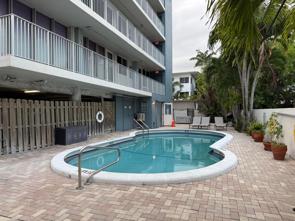524 Orton Avenue - Photo 14