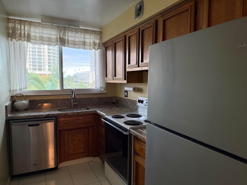 524 Orton Avenue - Photo 3