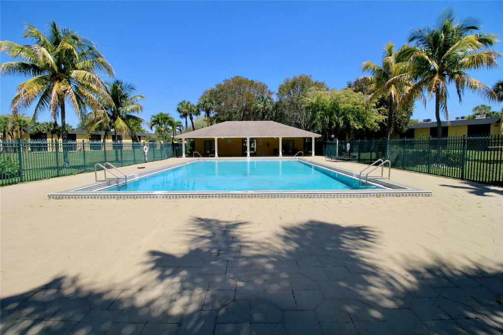 316 Meadows Circle - Photo 9