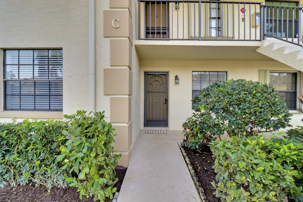 1001 Pinecrest Circle - Photo 3