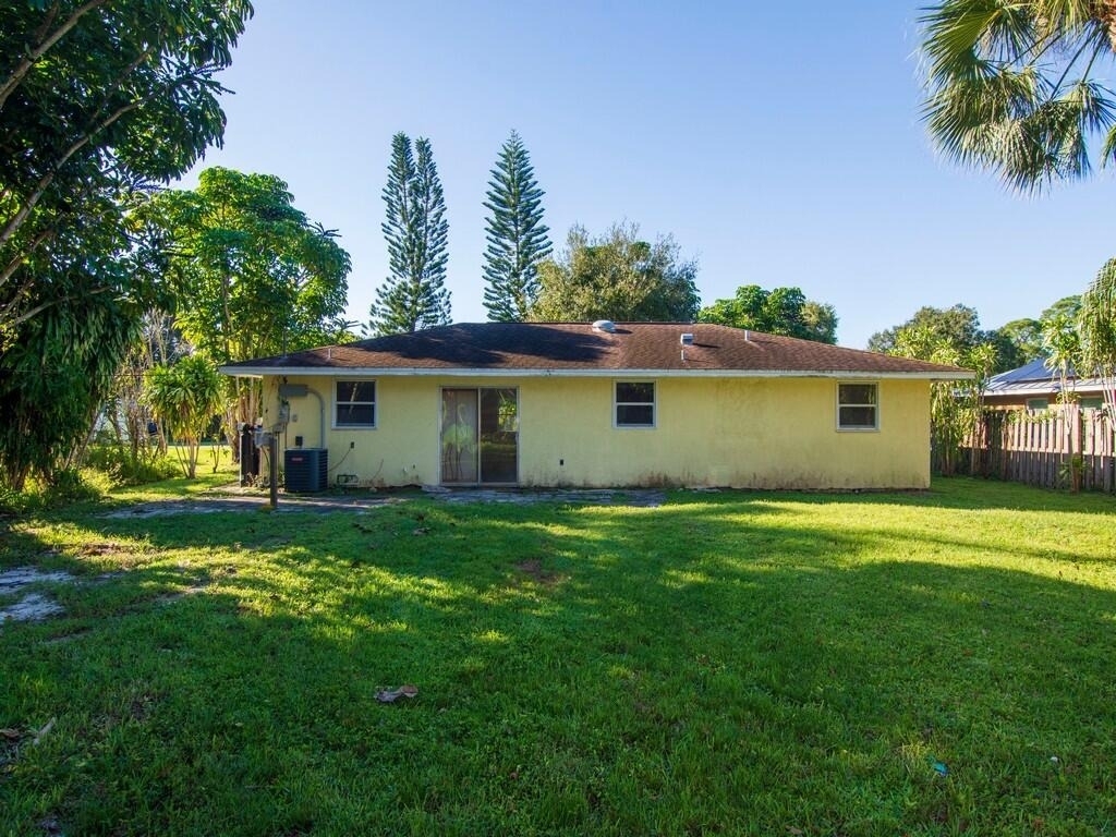8604 Brookline Avenue - Photo 29