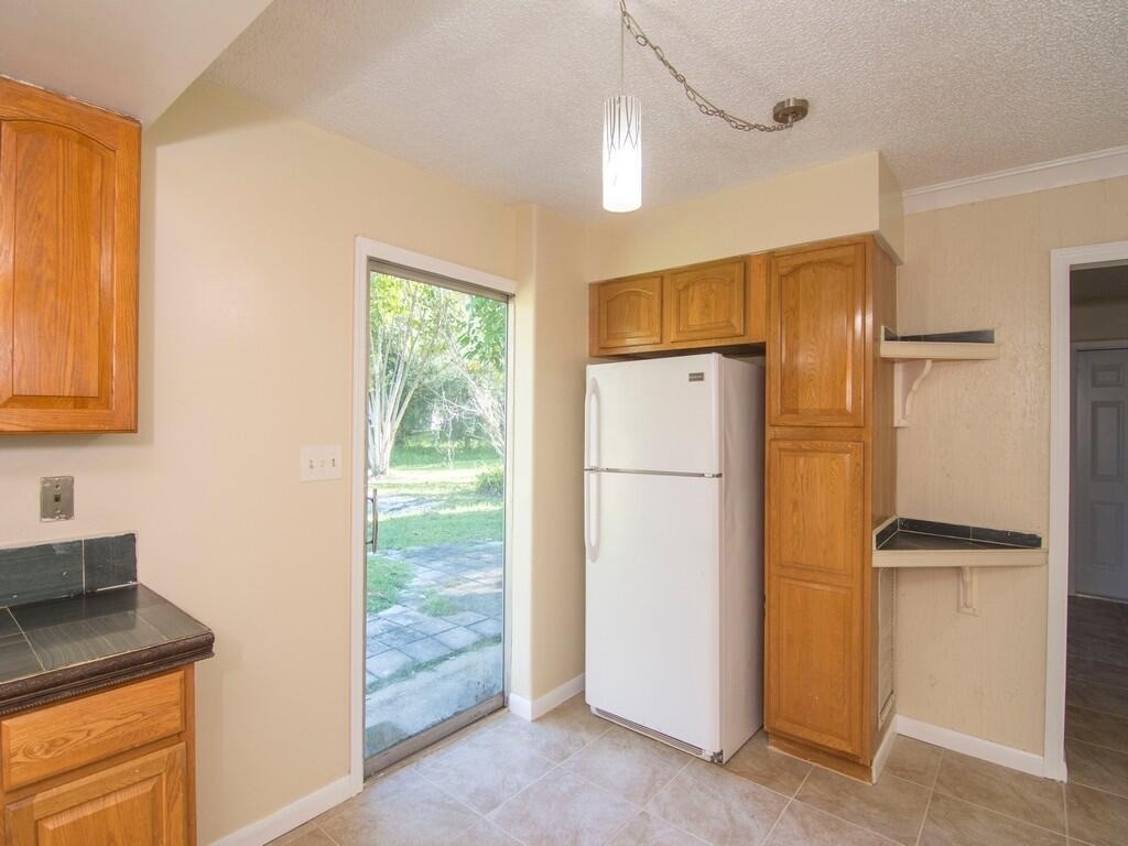 8604 Brookline Avenue - Photo 4