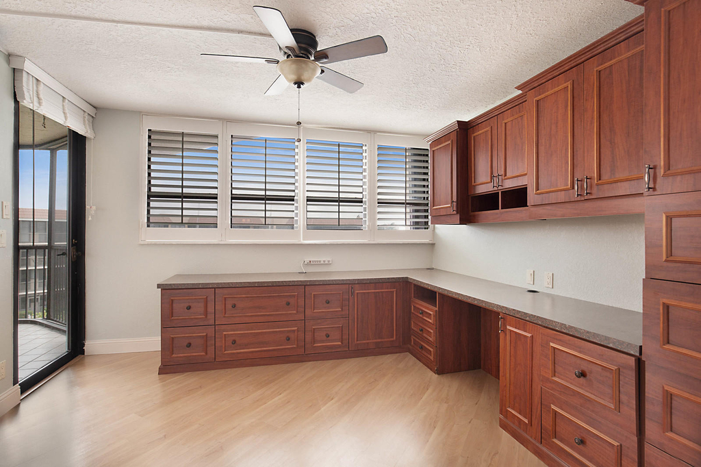 800 Jeffery Street - Photo 12