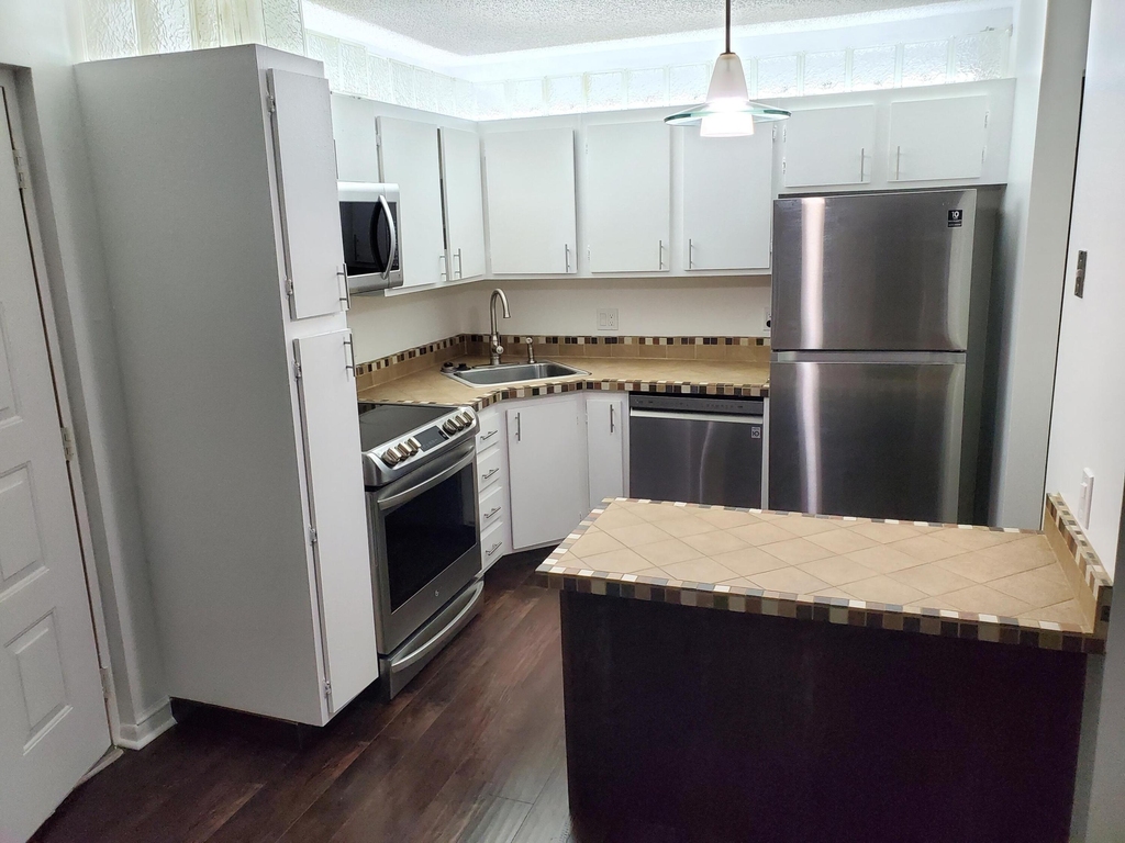 603 Sea Pine Way - Photo 6