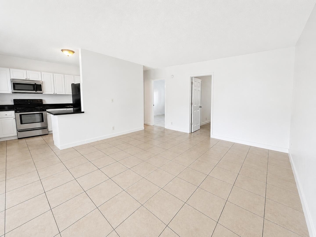 701 Sw 14th Avenue - Photo 5