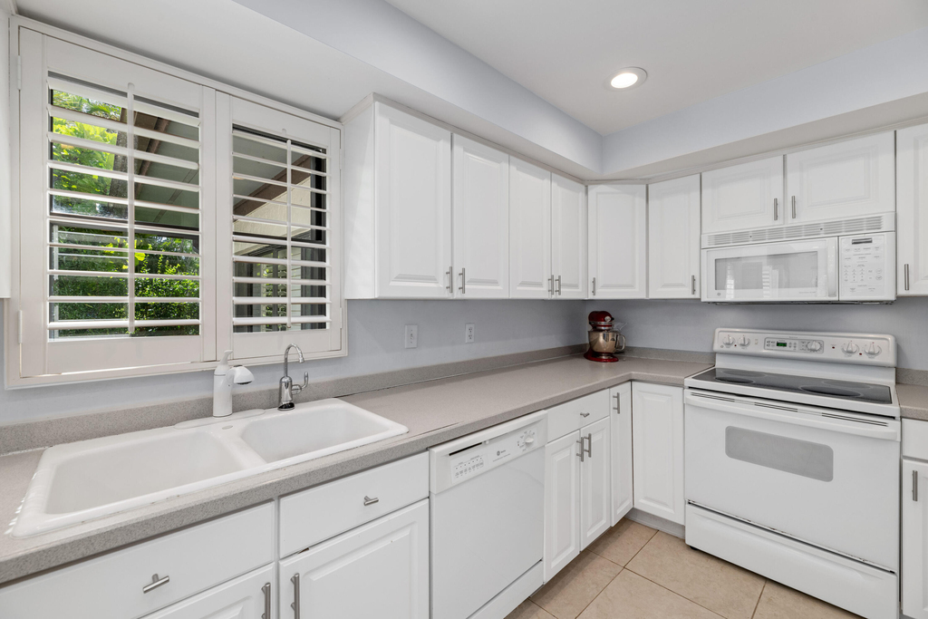 13362 Polo Road W - Photo 4