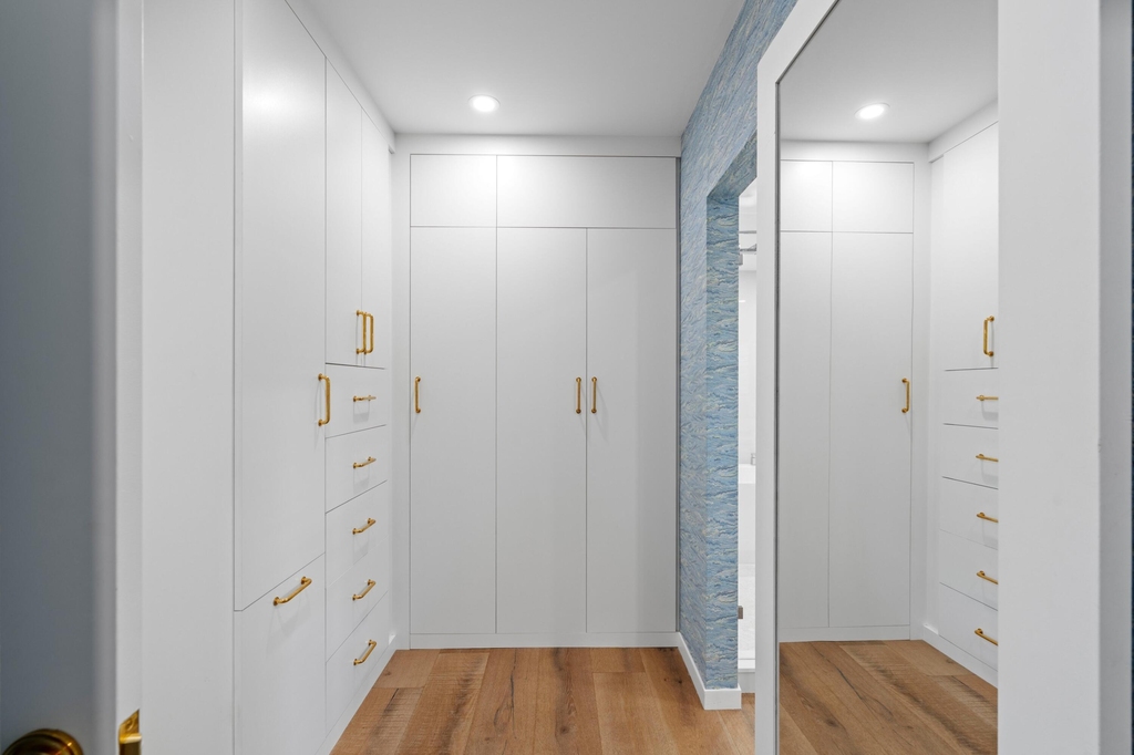 142 Peruvian Avenue - Photo 16