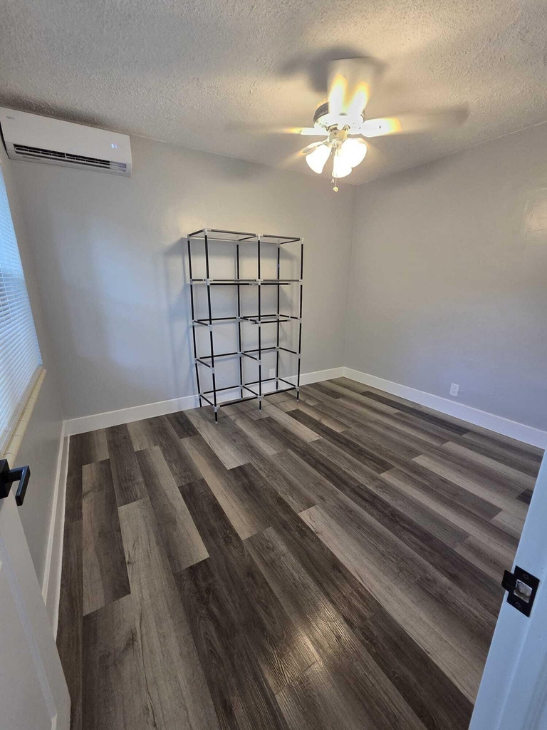 1501 N Andrews Avenue - Photo 2