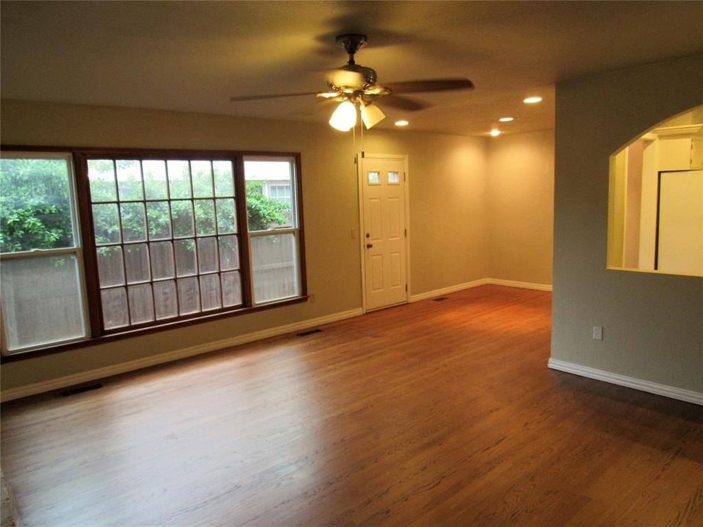 9909 Sunnymeade Place - Photo 3