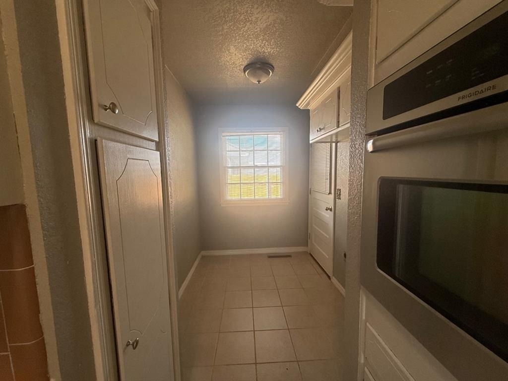 9909 Sunnymeade Place - Photo 10