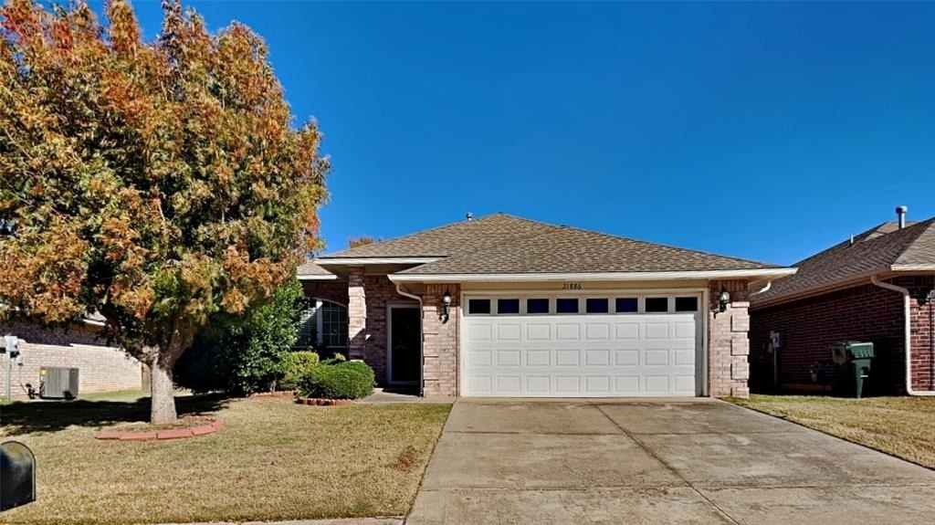 21886 Pioneer Circle - Photo 1