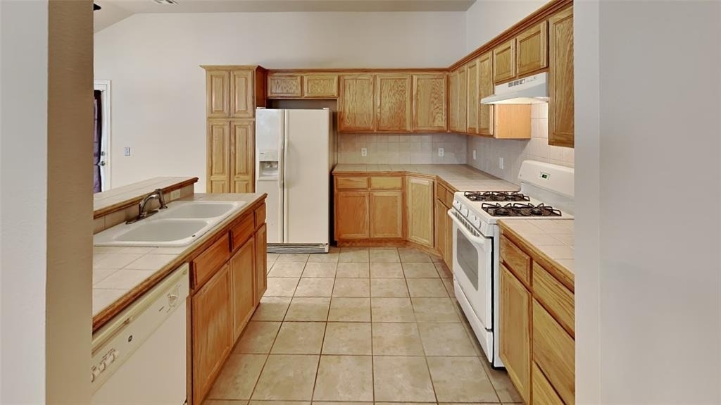 21886 Pioneer Circle - Photo 5