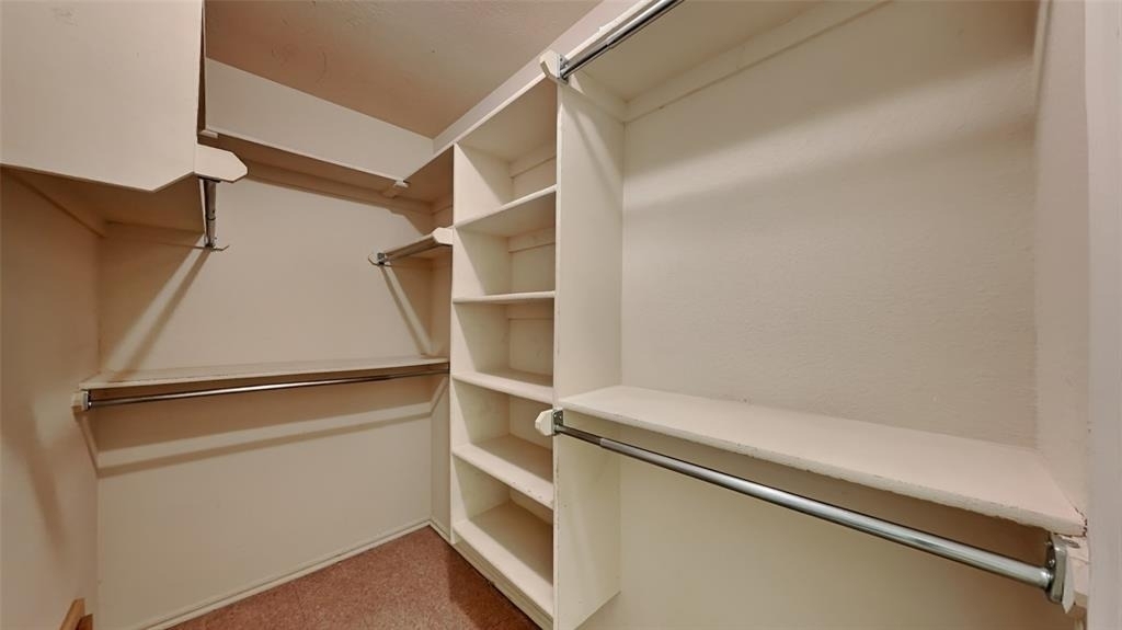 21886 Pioneer Circle - Photo 11