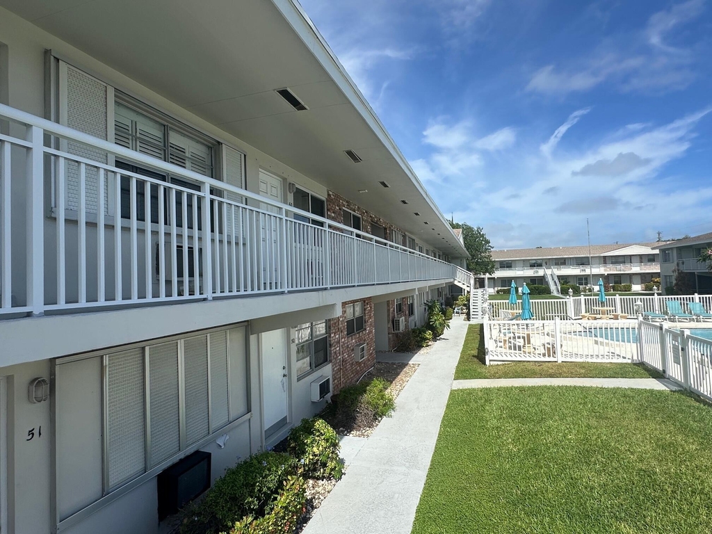 3850 Ne 21st Way - Photo 11