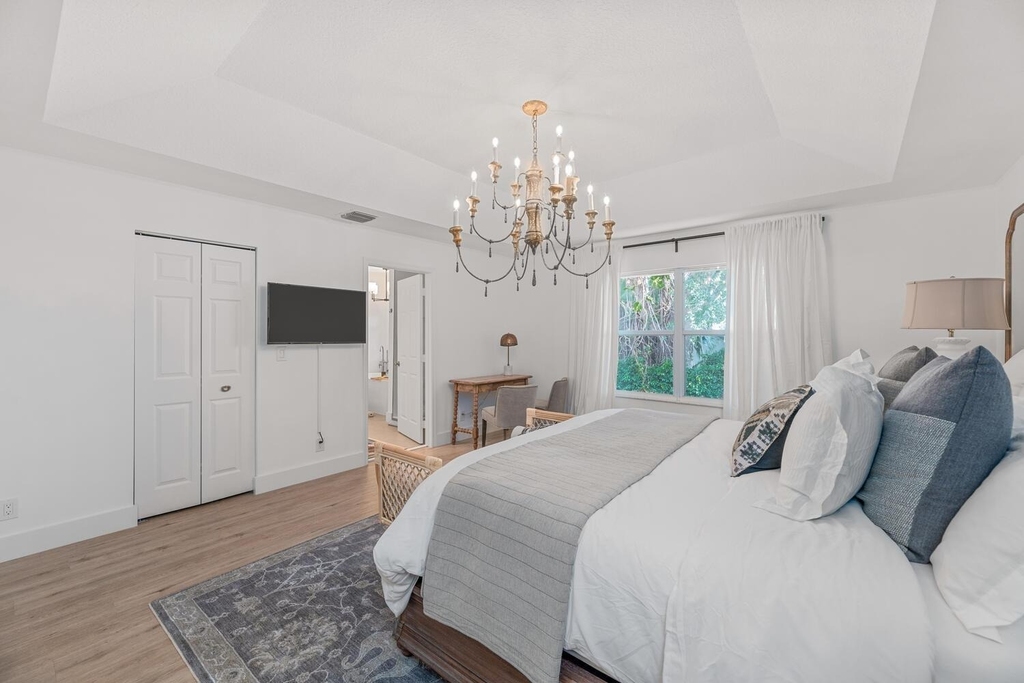 13531 Fountain View Boulevard - Photo 14