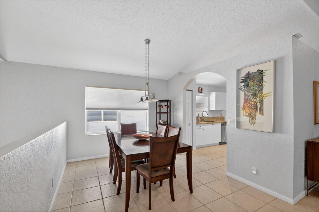7910 Laina Lane - Photo 5